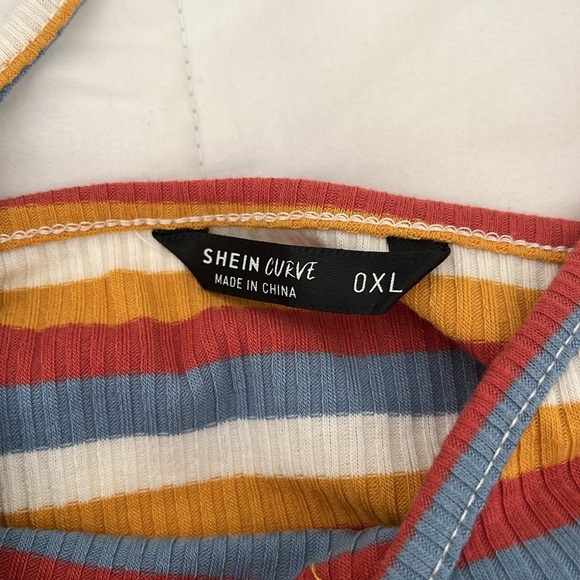 SHEIN Stripped Crop Top (0XL) - Picture 2 of 3